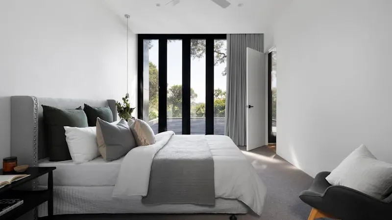 Фенольные покрытия для кухонь: профессиональная стойкость дома